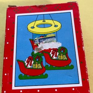 Vintage RUSS Miniature Holiday Wind Chime, tre ornament, 3 Sleighs, *